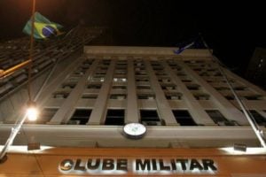 Clube Militar defende democracia: 'A maioria decidiu'