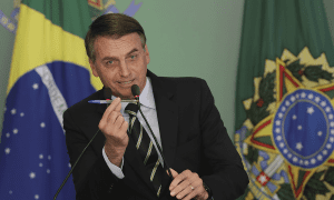 Governo Bolsonaro ignora TCU e fecha contrato de R$ 450 milhões em licitação suspeita