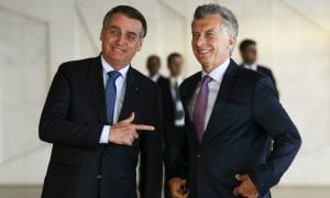 O liberal Macri congela preços e tarifas na Argentina
