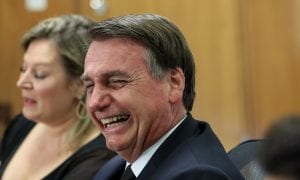 Após Collor, Bolsonaro é o presidente que mais governa por decretos