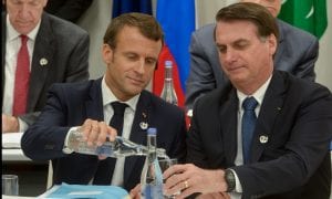 Macron acusa Bolsonaro de mentir e França se opõe a acordo UE-Mercosul