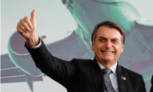 O objetivo da troca de chefe da PF no Rio: salvar a família Bolsonaro