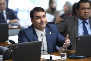 Flávio alega que Bolsonaro está 'incomunicável' e que não articulou atos em Brasília