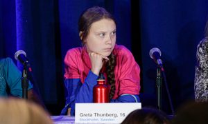 Greta Thunberg sofre ataques machistas e apoiadores lançam #DesculpaGreta