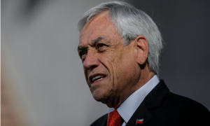 Contra crise, Piñera propõe ajuda de 520 reais para 1 milhão de famílias