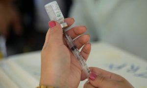 Covid-19: Maioria é contra obrigatoriedade de prescrição médica para vacinar crianças