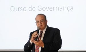 Após intervenção de Bolsonaro, Ibaneis e Flávia oficializam chapa no DF