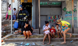 Nas favelas, 56% conseguem se manter apenas por mais uma semana, diz pesquisa