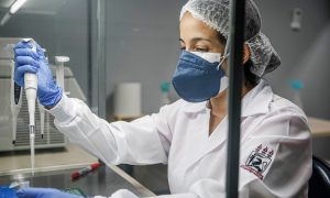 Laboratório identifica linhagem inédita do coronavírus em São Paulo