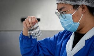 Ministério da Saúde fecha compra de vacina chinesa Coronavac
