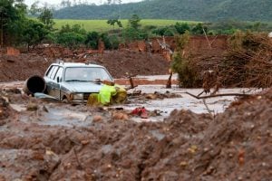 Samarco retomou operações sem quitar multas com Ibama