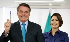 Receita vai investigar 2º pacote de joias que o governo Bolsonaro trouxe ao País