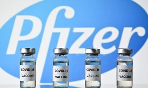 Pfizer e BioNTech assinam acordo para fabricação de vacinas contra Covid-19 no Brasil