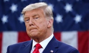 Trump usa indulto presidencial para perdoar aliados