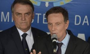 'Não vou entrar no mérito', diz Bolsonaro sobre prisão de Crivella