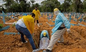 Um ano de Covid-19 no Brasil: como o País se tornou o pior do mundo na gestão da pandemia?