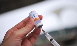 Câmara aprova MP que dá sete dias para a Anvisa decidir sobre vacinas
