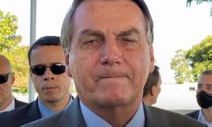 Se o PT voltar ao poder, haverá maconha no Alvorada, diz Bolsonaro a seus militantes