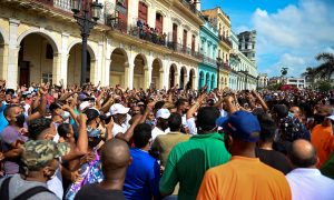 Onda de protestos em Cuba reacende debates mundiais; entenda a crise
