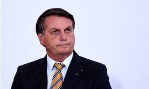 Bolsonaro pede mudança de visto e abre caminho para ficar mais tempo nos EUA