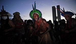 Após veto de Bolsonaro, Brasil comemora pela primeira vez o Dia dos Povos Indígenas