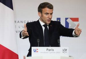 Macron não se arrepende de ter ameaçado 'encher o saco' dos não vacinados