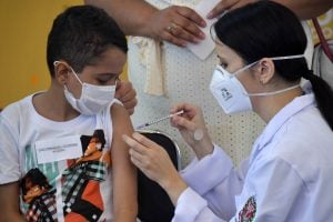 Ministério da Saúde autoriza vacina da Pfizer contra a Covid em crianças de 6 meses a 4 anos