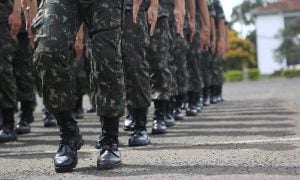 Confiança nos militares atinge o menor índice no Datafolha