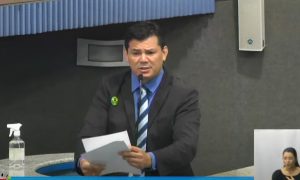 Vereador bolsonarista do ES manda colega mulher calar a boca durante sessão: ‘Fique quietinha’; veja vídeo