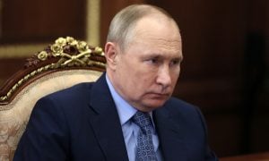 Putin acusa EUA de tentar 