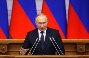 Putin diz que Rússia ‘não tem pressa’ para terminar campanha militar na Ucrânia