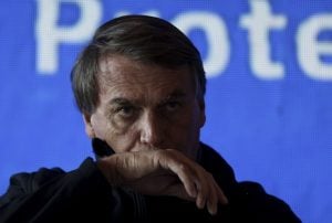 Em busca da reeleição, Bolsonaro justifica gastança pública para ministro: ‘Não dá para entregar o tanque cheio’