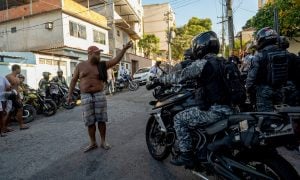 ‘Polícia brasileira é uma das que mais matam no mundo’, diz imprensa internacional após operação em favela do Rio