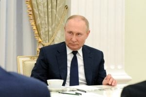 Putin rejeita retirada de tropas e diz que ataques na Ucrânia são ‘inevitáveis’