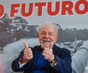 Quaest: Lula tem 44% das intenções de voto e lidera corrida pela Presidência