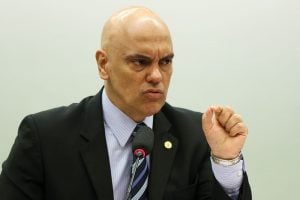 ‘Extremistas terão a aplicação da lei’, diz Moraes após ataques de bolsonaristas em NY