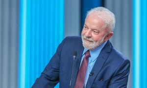 Em carta aos evangélicos, Lula defende liberdade de culto