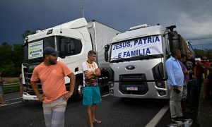Esposa de Cid sugere que Bolsonaro orientou diálogo para caminhoneiros 'invadirem' Brasília