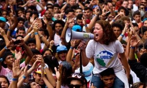 Movimento estudantil aposta na massificação do voto jovem para eleger Lula no 2º turno