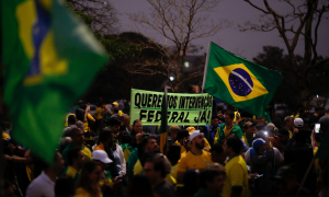 Moraes coloca em liberdade provisória mais 90 réus pelos atos golpistas de 8 de janeiro