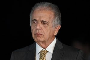 José Múcio, ministro da Defesa de Lula, projeta ‘despolitizar’ e ‘despartidarizar’ as Forças Armadas