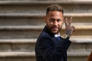 Justiça espanhola absolve Neymar de supostas irregularidades na contratação pelo Barcelona em 2013