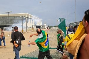 STF torna réus mais 250 acusados de envolvimento no 8 de Janeiro; só Mendonça e Kassio divergem