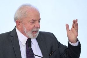 Lula revoga portaria de Bolsonaro que impedia homenagem a personalidades negras vivas