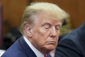 Casa Branca culpa serviço secreto e Trump por retirada traumática do Afeganistão
