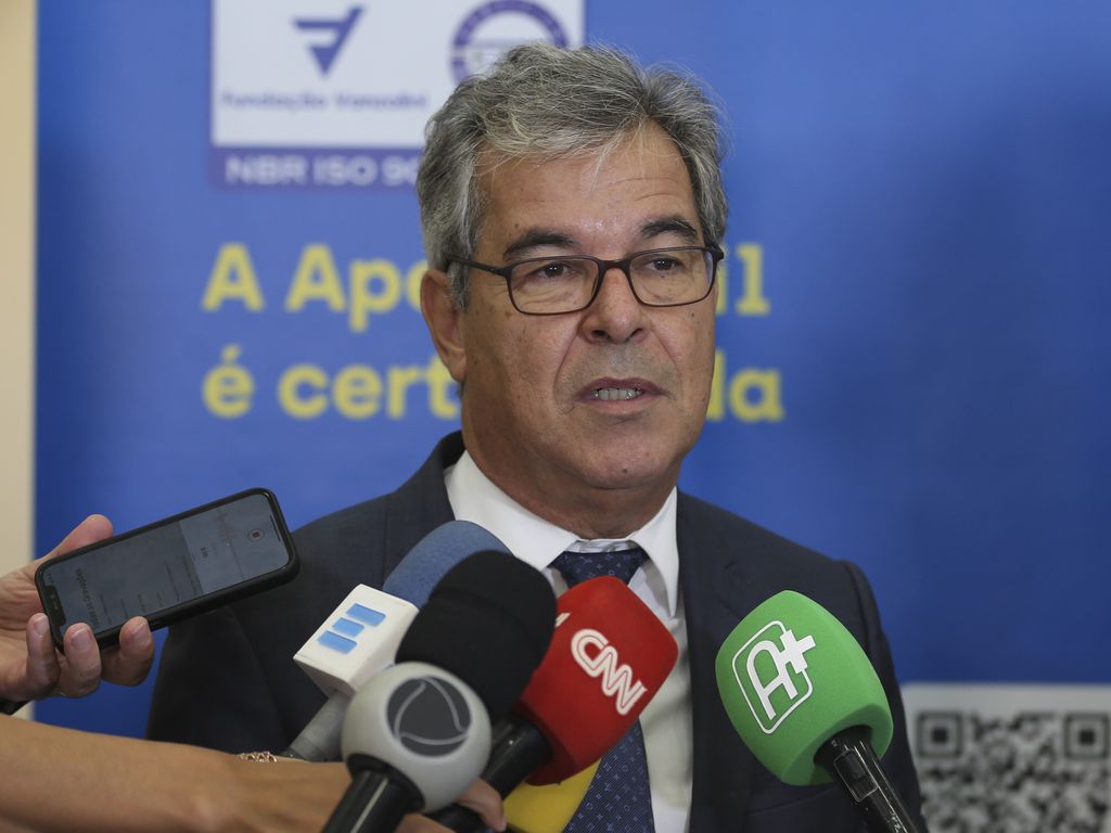 Jorge Viana pede prioridade no STJ para processo que envolve governador do  Acre