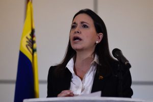 Senado prepara audiência com opositora de Maduro sobre a eleição na Venezuela