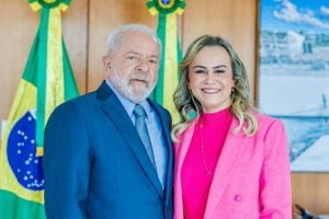 Daniela diz que apoiará Lula mesmo se for demitida do Turismo: 'Sou fiel escudeira'