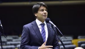 Lira define Pedro Paulo como relator da taxação de offshores na Câmara