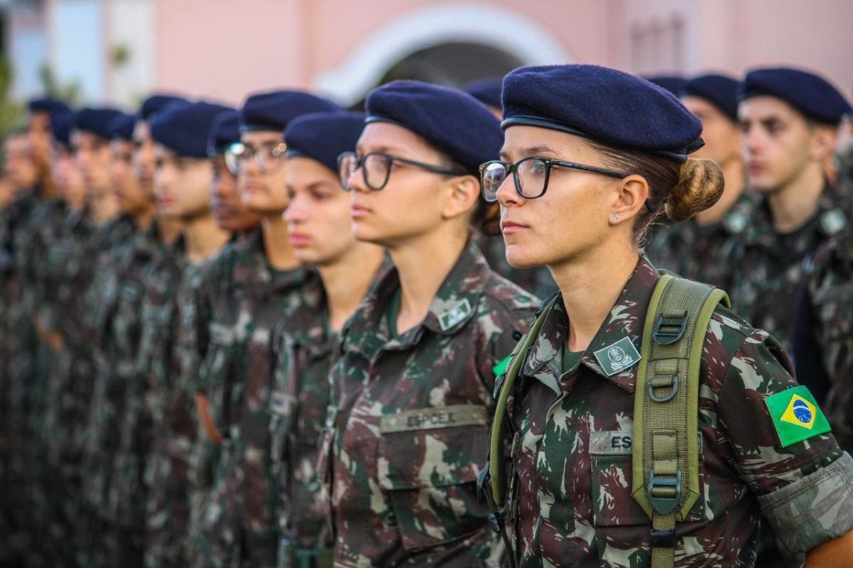 O que é preciso para entrar no Exército Brasileiro feminino?